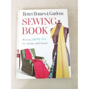 Sewing Book Better Homes & Gardens Hardcover 1961 USA Sixth Printing Vintage